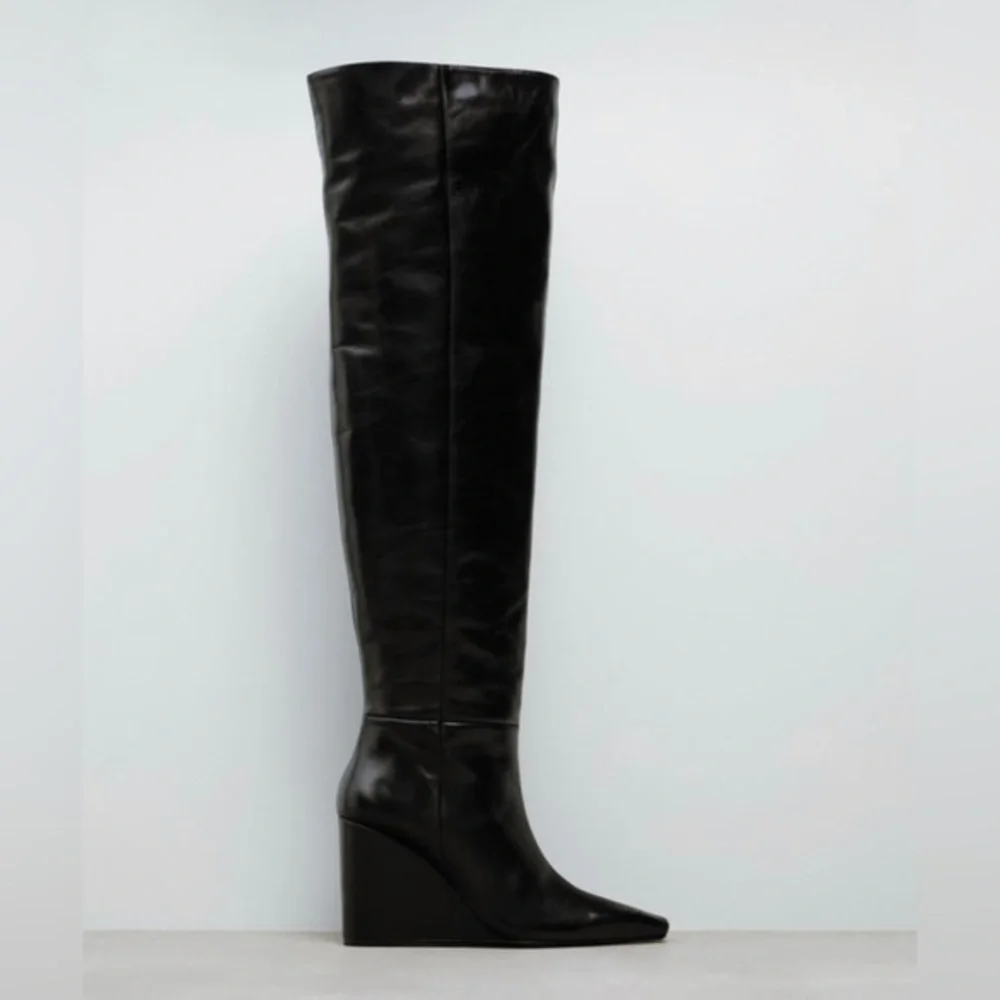 Zara sleek over